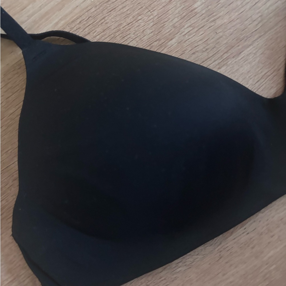 PINK Victoria's Secret Black Bra. 36D - Picture 2 of 4